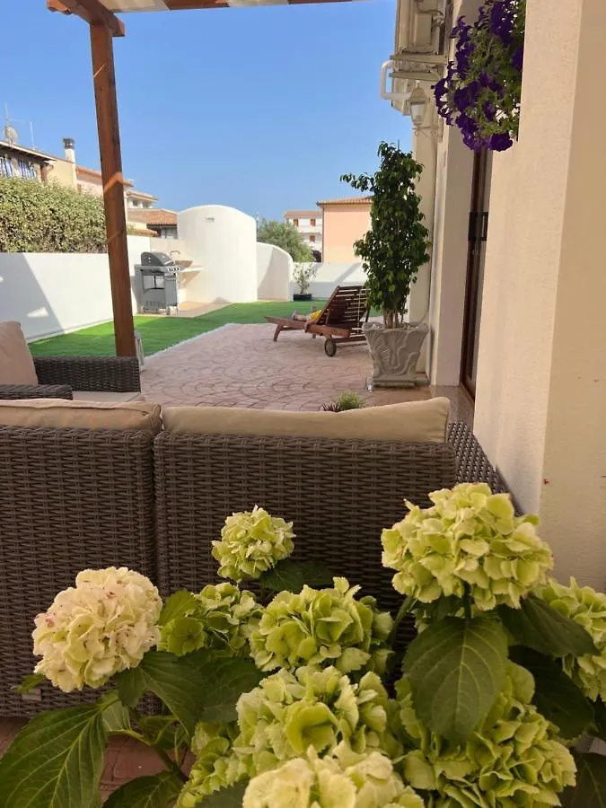Appartement Le Residenze Del Mare N2 à La Caletta Italie